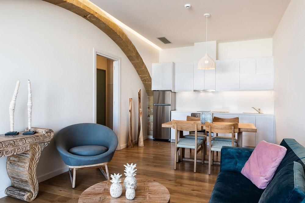 Avra Apartments Kolymbari Harbour Eksteriør bilde