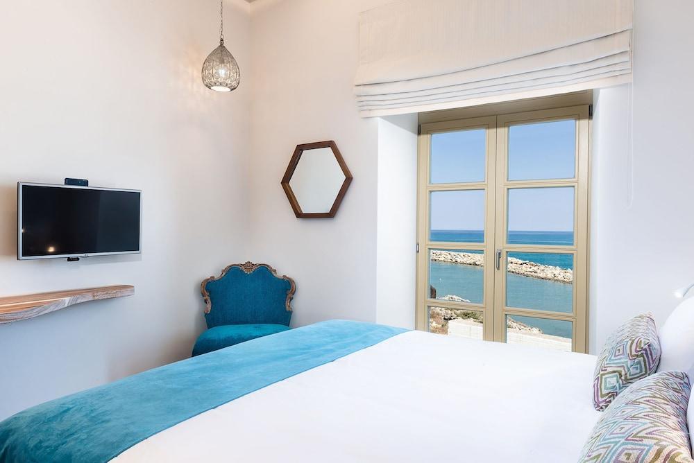 Avra Apartments Kolymbari Harbour Eksteriør bilde